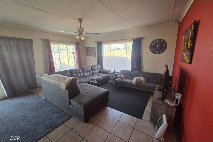 7 Bedroom Property for Sale in Cassandra Northern Cape